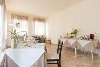 Happiness - Center Bed and breakfast Verona