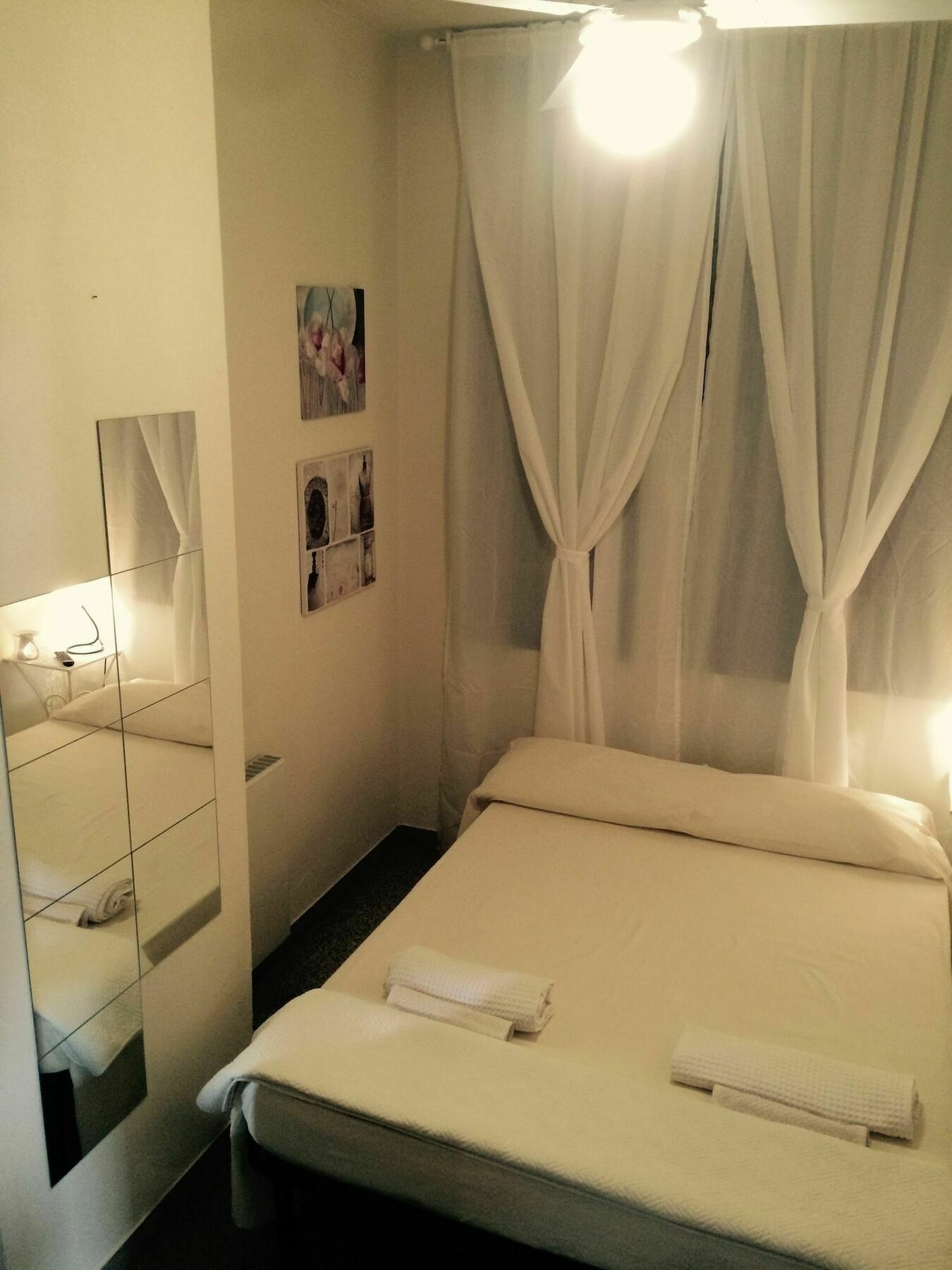 Happiness - Center Bed and breakfast